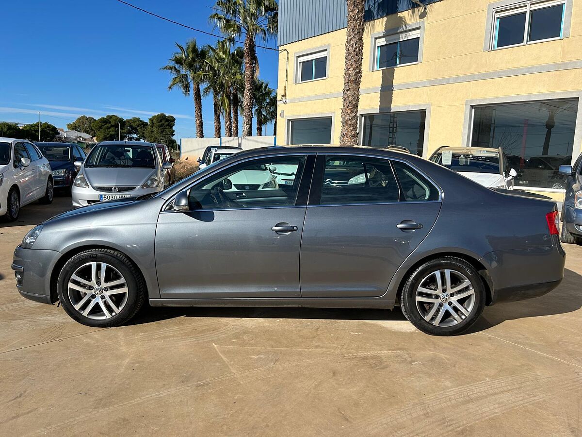 VOLKSWAGEN JETTA ADVANCE 2.0 TDI AUT0 SPANISH LHD IN SPAIN 115000 MILES 2006